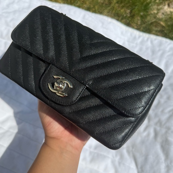 Chanel Rectangular mini - Picture 1 of 15